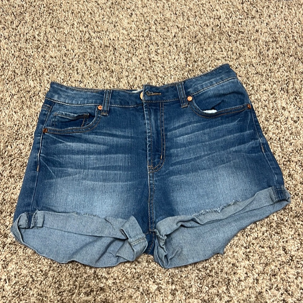 Woman’s Jean Shorts